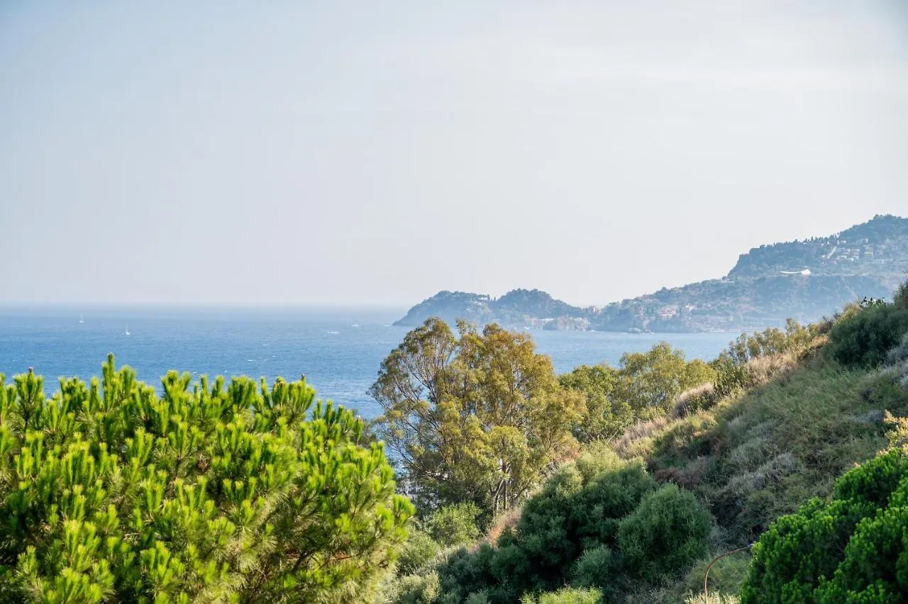 Casa Azzurra - Sea View Apartment Letojanni